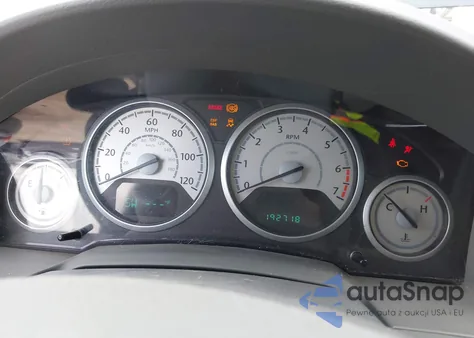 2008 Chrysler Town & Country Touring from USA, damaged, VIN 2A8HR54P38R635253